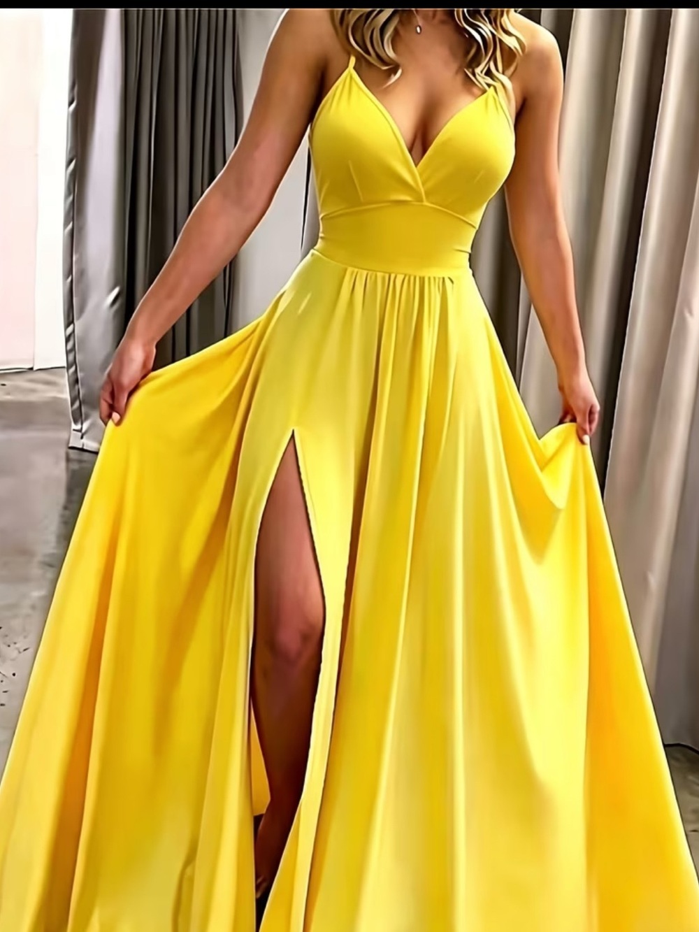 Yellow V-Neck Spaghetti Strap Evening Dress